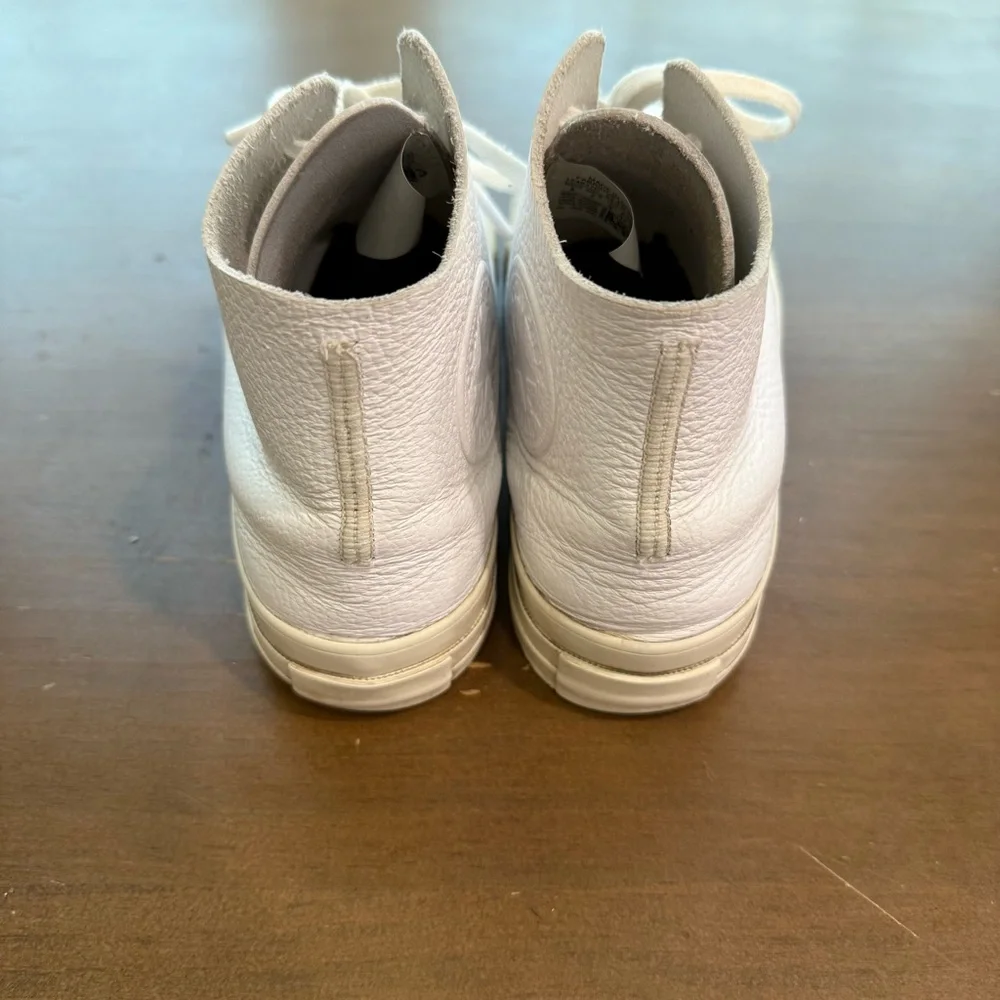 Converse Prime High Top Leather Sneaker White Womens 7 , Men’s 5